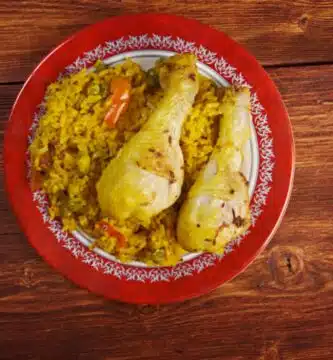 Arroz con pollo cubano