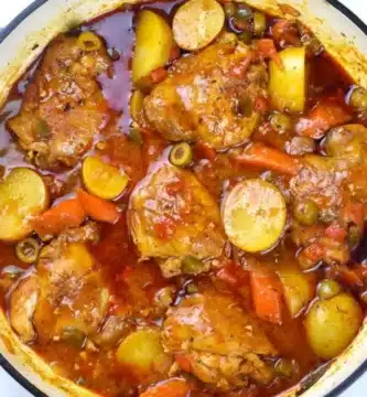 Fricasé de pollo cubano