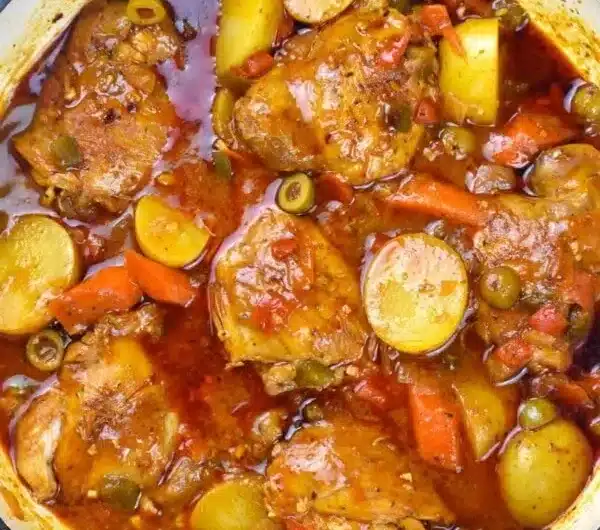Fricasé de pollo cubano